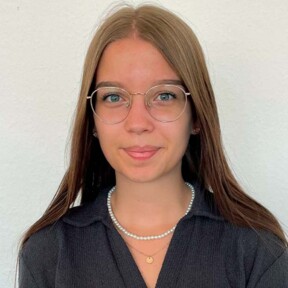Auszubildende Kauffrau für Büromanagement der Koblenz-Touristik GmbH Celine Diekmann ©Koblenz-Touristik GmbH Auszubildende Kauffrau für Büromanagement der Koblenz-Touristik GmbH Celine Diekmann ©Koblenz-Touristik GmbH