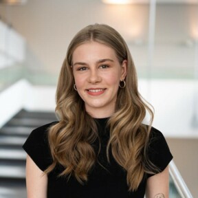 Emma Matilda Berg, stagiaire in de marketingcommunicatie &copy; 