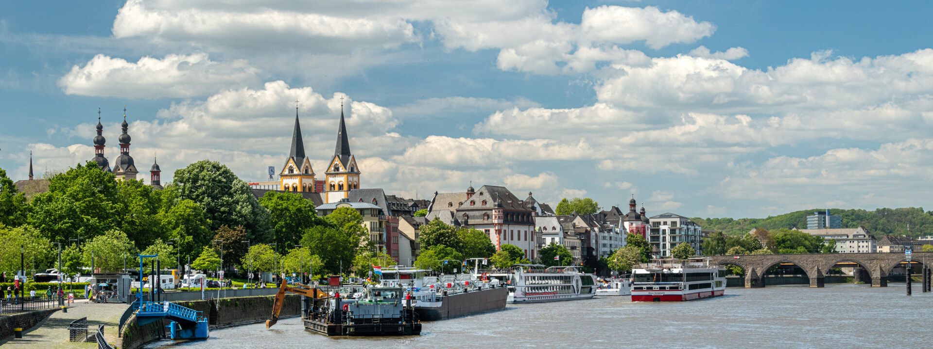 Hafen für Hotelschiffe am Moselufer in Koblenz ©Koblenz-Touristik GmbH, Dominik Ketz