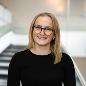 Luna Holz, Auszubildende Kauffrau für Marketingkommunikation © Koblenz-Touristik GmbH, Désirée von Canal Luna Holz, Auszubildende Kauffrau für Marketingkommunikation © Koblenz-Touristik GmbH, Désirée von Canal